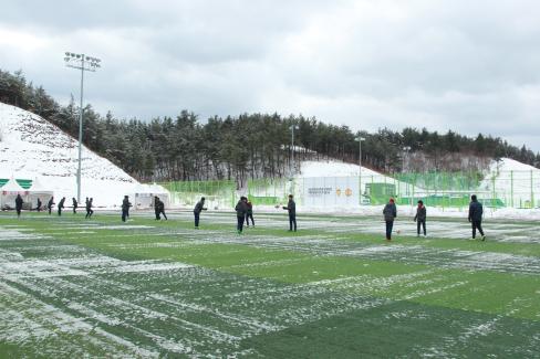 2014. 축구장 점검 및 선수단 격려 사진