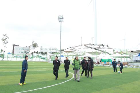2014. 축구장 점검 및 선수단 격려 사진