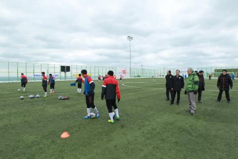 2014. 축구장 점검 및 선수단 격려 사진