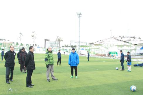 2014. 축구장 점검 및 선수단 격려 사진