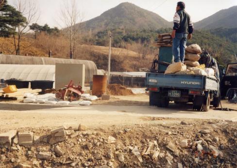 2001. 3월 축산면 자원재활용품 수거 사진