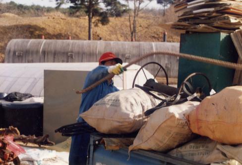 2001. 3월 축산면 자원재활용품 수거 사진