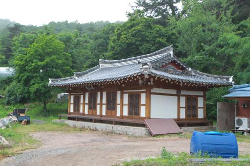 2012. 6월 축산면 기암리 제당 사진