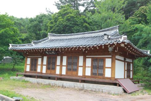2012. 6월 축산면 기암리 제당 사진