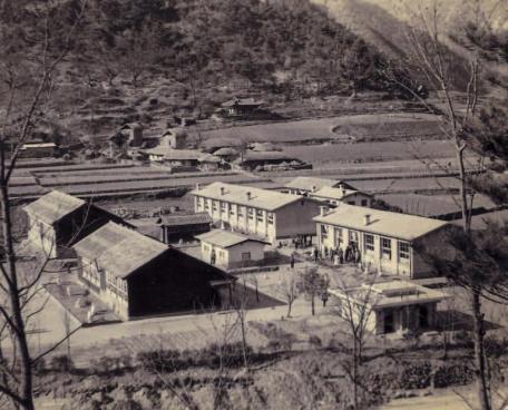 1960년대 달산용전국민학교 전경