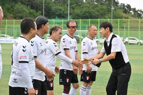 제8회 경상북도축구협회장배 동호인 축구대회 사진