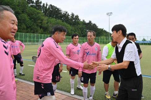 제8회 경상북도축구협회장배 동호인 축구대회 사진