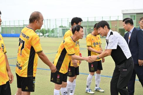 제8회 경상북도축구협회장배 동호인 축구대회 사진