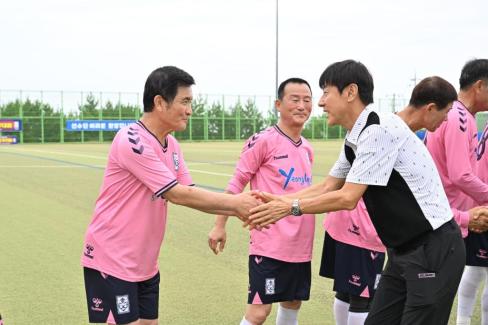제8회 경상북도축구협회장배 동호인 축구대회 사진