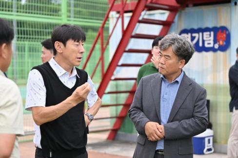 제8회 경상북도축구협회장배 동호인 축구대회 사진