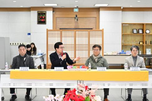 2025. 2. 12 트렌드 영덕 2025 토크쇼 사진