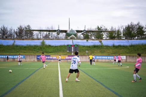 2025. 10. 18 자매결연도시 송파구-영덕군 친선 50.60대 축구경기 사진