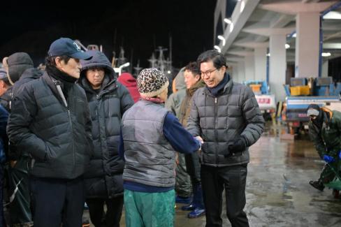 2025. 11. 29 강구수협, 북부수협 위판장 사진
