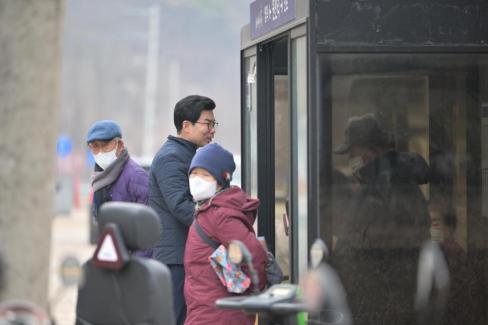 2026. 2. 14 영덕버스 어르신 격려 사진