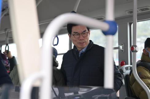 2026. 2. 14 영덕버스 어르신 격려 사진