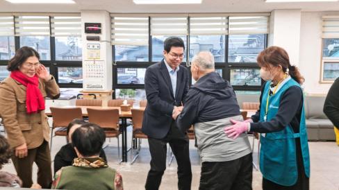 2026. 2. 16 설명절 복지시설 방문 사진