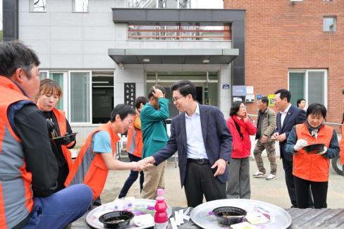 2026. 3. 25 축산 대곡리 예주라인온스클럽 짜장면 봉사 사진