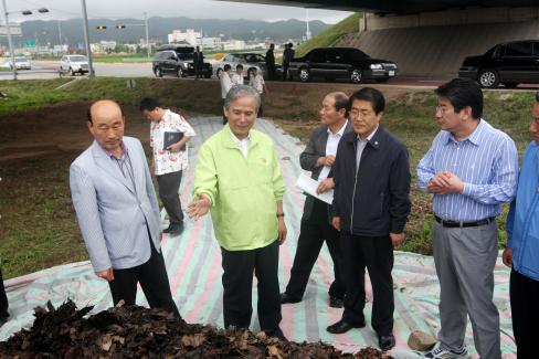 2009. 7. 24 한승수 국무총리 영덕 방문