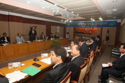 2009. 7. 24 한승수 국무총리 영덕 방문 사진