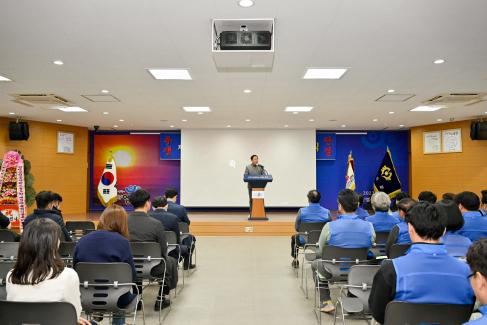 2023. 2. 28 제3대 군청 공무원 노동조합 출범식 사진