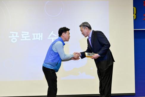 2023. 2. 28 제3대 군청 공무원 노동조합 출범식 사진