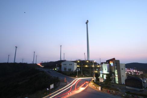 2009. 10월 신재생에너지전시관(풍력발전단지)야경