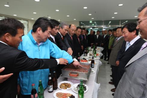 2009. 4월 축산면 축산항 활어타운 커팅식 사진