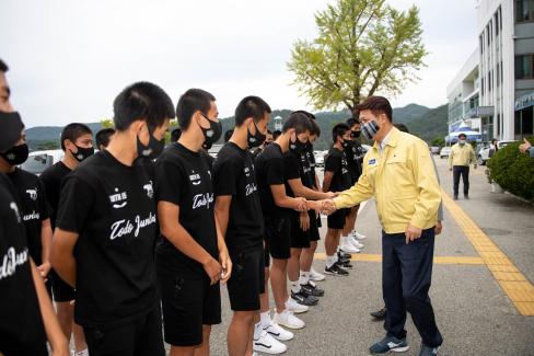2020 영덕고등학교 축구부 준우승기념 격려 사진